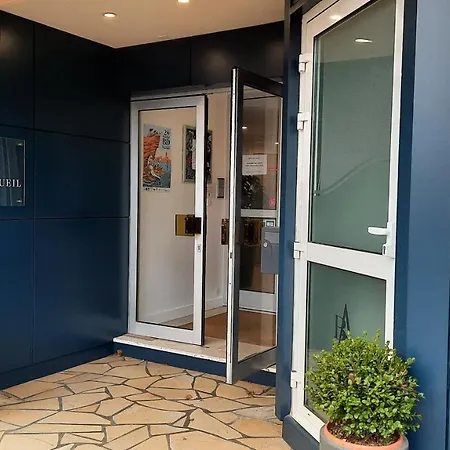 Au Bon Accueil Hotel 2*